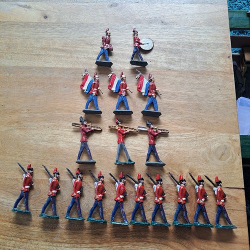 Vintage miniature soldiers - vintage,