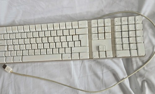 Apple wired keyboard model - wired,