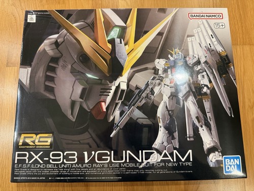 Bandai nu gundam - rg,