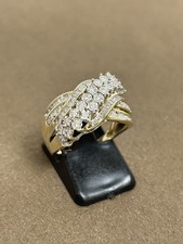 STUNNING 10K YELLOW GOLD 5/8