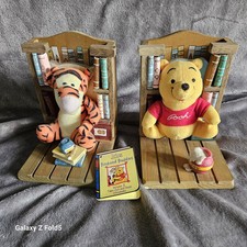 Winnie the Pooh and Tigger