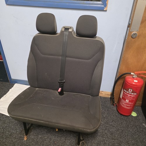 Vauxhall vivaro pasanger - ,