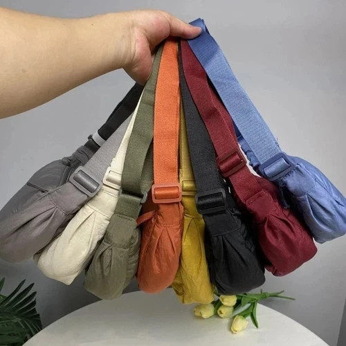 Uniqlo bag that - went, viral