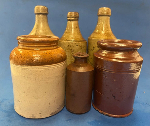 Vintage pottery porters