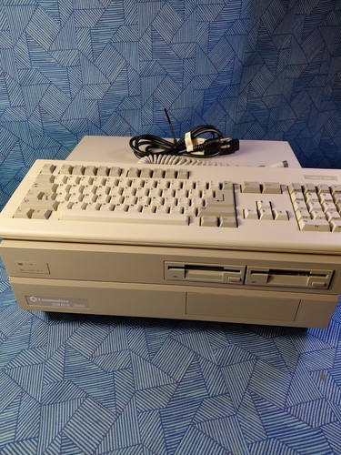 Commodore amiga 2000 computer - amiga,