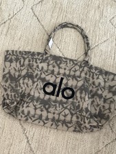 Alo London Gym Yoga Bag New