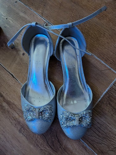 Silver sparkly girls party - silver,