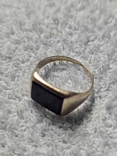 9ct gold signet ring - 9ct,