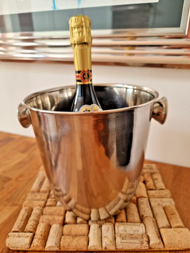 Next large champagne wine - next,