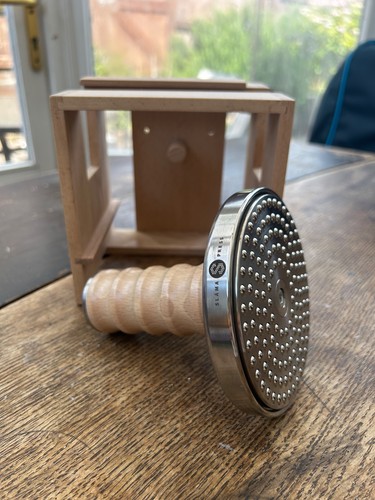 Slama press ball - graphic,