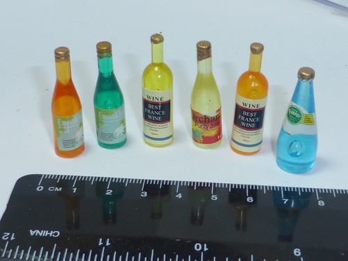 Scale six bottles - , b