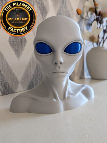 Printed alien bust grey - printed,