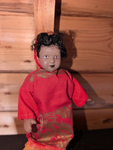 Small haunted doll - small, natalie