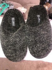 MENS slippers BLACK SLIP ON TEXTILE and FLEECE LINED Size 9-10 Bargain!