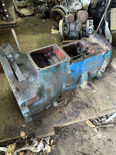 Ford 3000 tractor gearbox - ford,