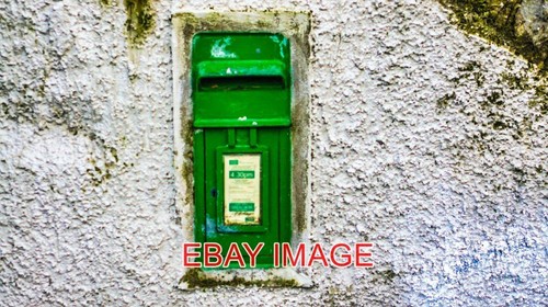 Photo unusual letter box - unusual,