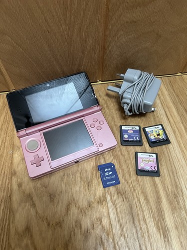 Nintendo 3ds handheld console - nintendo,