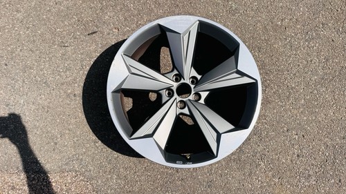 Genuine audi e tron - audi, e-tron