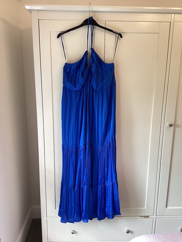 Bnwt size next - bnwt,