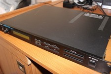 Roland U-220 Vintage RS PCM