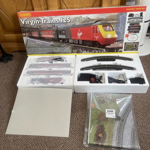 Hornby virgin trains 125 train - virgin,