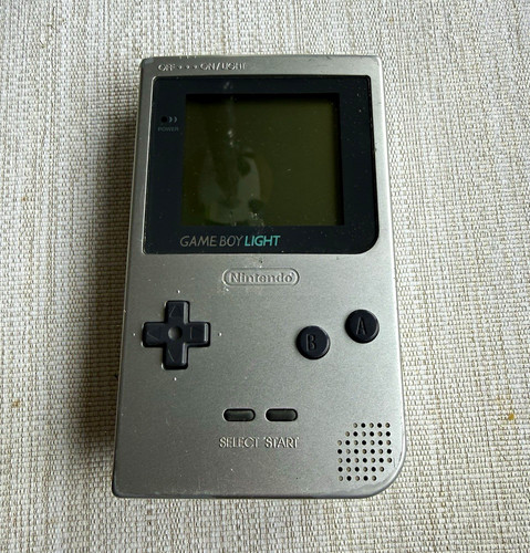 Rare nintendo game boy light - boy,