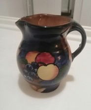 H & K Tunstall: Hollinshead