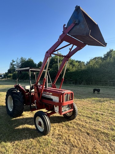 International 276 loader - 276,