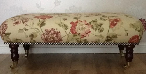 New footstool laura - a,