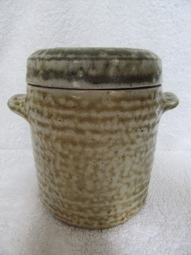 Oxshott wren pottery twin - oxshott,