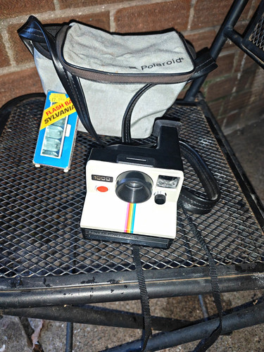 Polaroid 1000 land camera - polaroid,