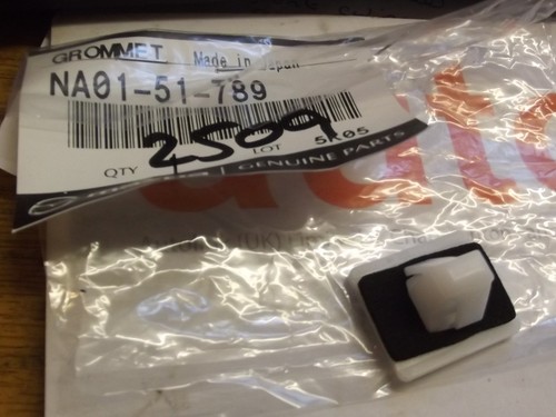 Grommet windscreen cowl screw