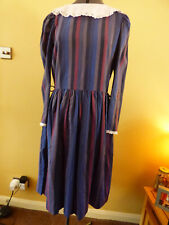 Vintage VIVIEN SMITH Blue &