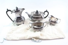 Walker & Hall Tea Service Set Silver Plate Vintage Four Piece 2174g