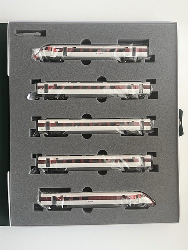 Kato 1674 class 800 - kato, hitachi