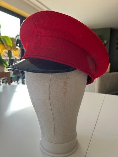 58cm red wool peaked cap - 58cm,