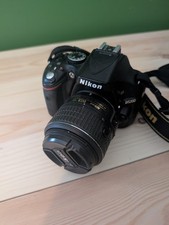 Nikon D5200 DSLR Camera 24.1MP 18-55mm Shutter Count = 15000