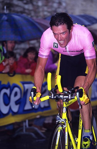 Mario cipollini wears the - cipollini,