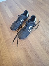 Sondico Junior Strike SG Soft Ground Football Boots Black/White, UK4 Eu 36.5