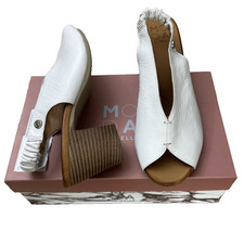 MODA IN PELLE White Sandals