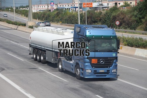 Truck photo mercedes benz - truck,