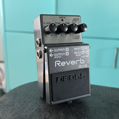 Boss digital reverb - rv-6,