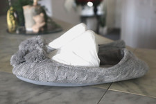 Women’s Gray Cable Knit Pom