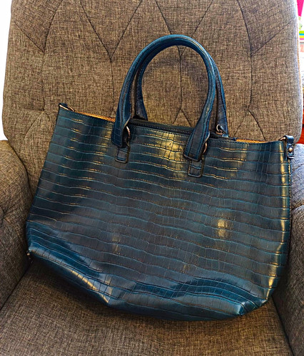 Carpisa blue croc - blue, leather