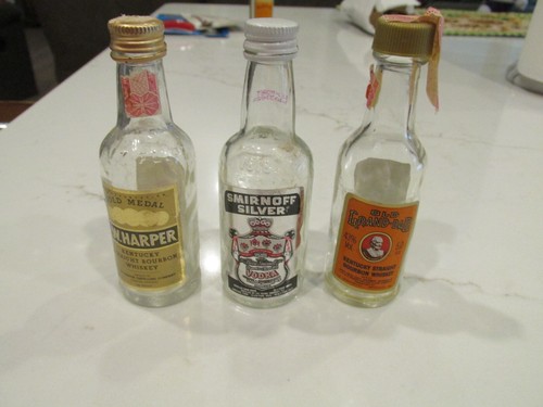 Three airplane glass - three,