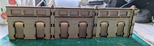 Gauge buildings retaining - n,