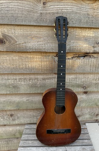 Vintage wooden parlour guitar - wooden,