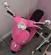 Vespa gts super scooter - vespa,
