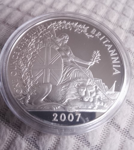 Royal mint 2007 queen - mint,