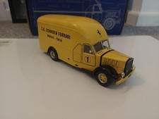 1/43 EXOTO ALFA ROMEO TRANSPORTER SCUDERIA FERRARI